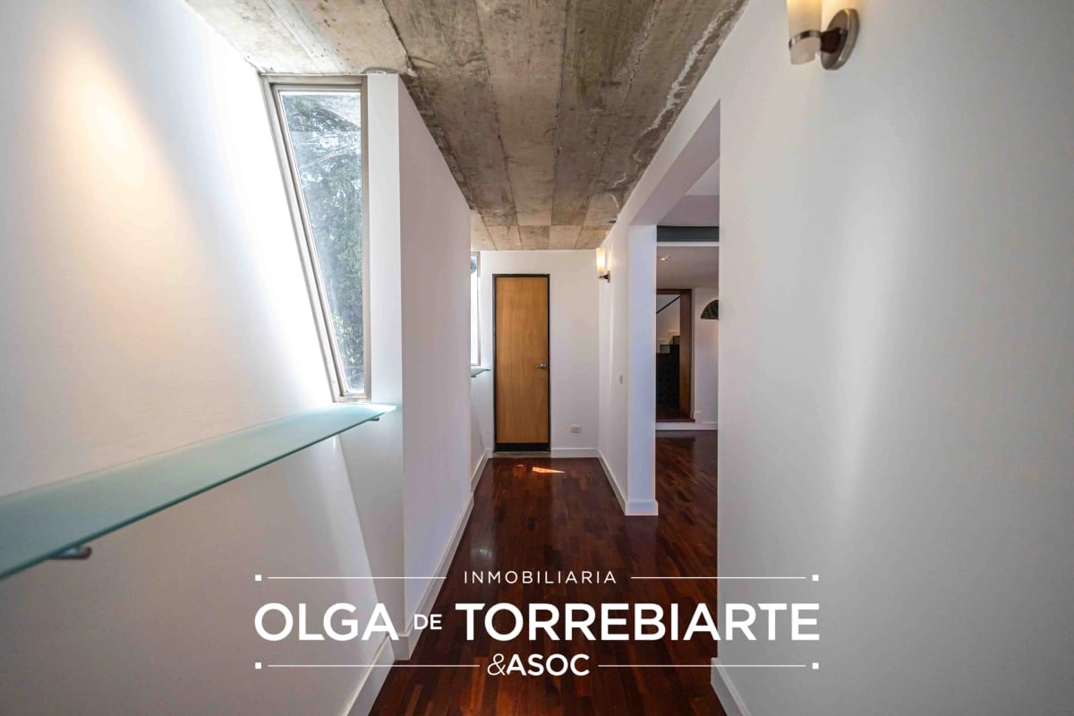 Loft en Colonia Oakland, Zona 10 — Apartamento en Alquiler en Zona 10, Guatemala, Ciudad — foto 2 de 10
