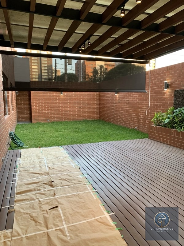 Lindo y amplio apartamento en zona 10 - 17