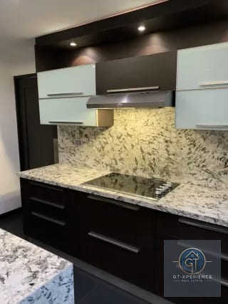 Lindo y amplio apartamento en zona 10 — Apartamento en Venta en Aria, Zona 10, Guatemala, Ciudad — miniatura 15 de 17