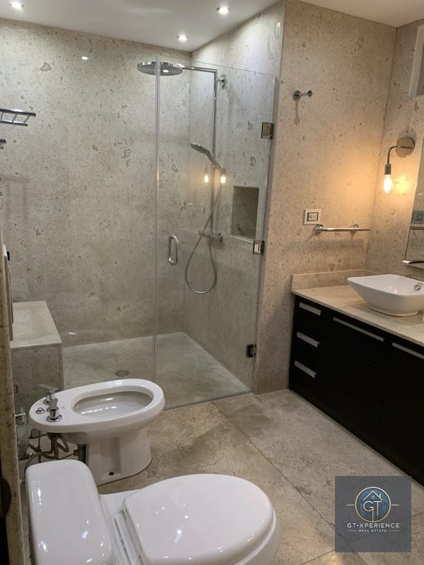 Lindo y amplio apartamento en zona 10 - 3