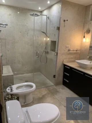 Lindo y amplio apartamento en zona 10 — Apartamento en Venta en Aria, Zona 10, Guatemala, Ciudad — miniatura 4 de 17