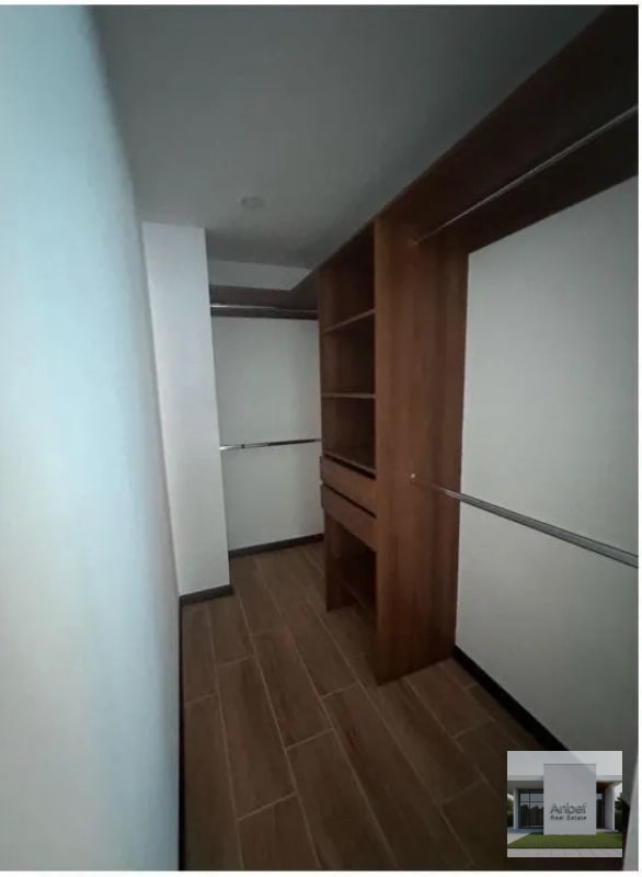 ESSENZA Zona 13, Alquiler Apartamento Un Dormitorio - 2