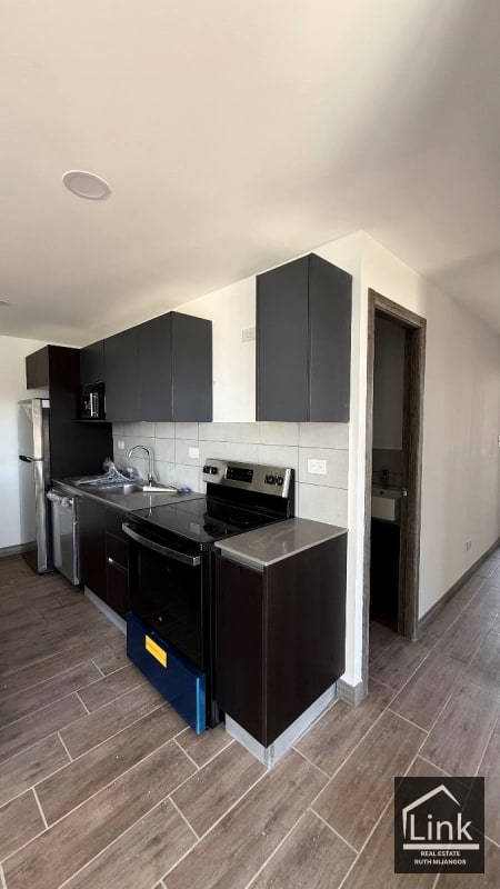 RENTA DE APARTAMENTO ZONA 15 AMUEBLADO - 7