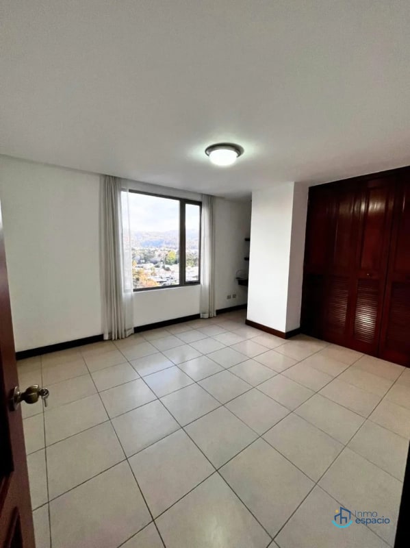 Penthouse en Alquiler – Zona 10 - 2