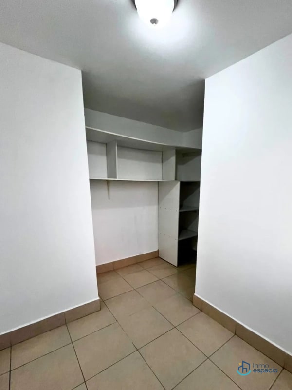 Penthouse en Alquiler – Zona 10 - 1