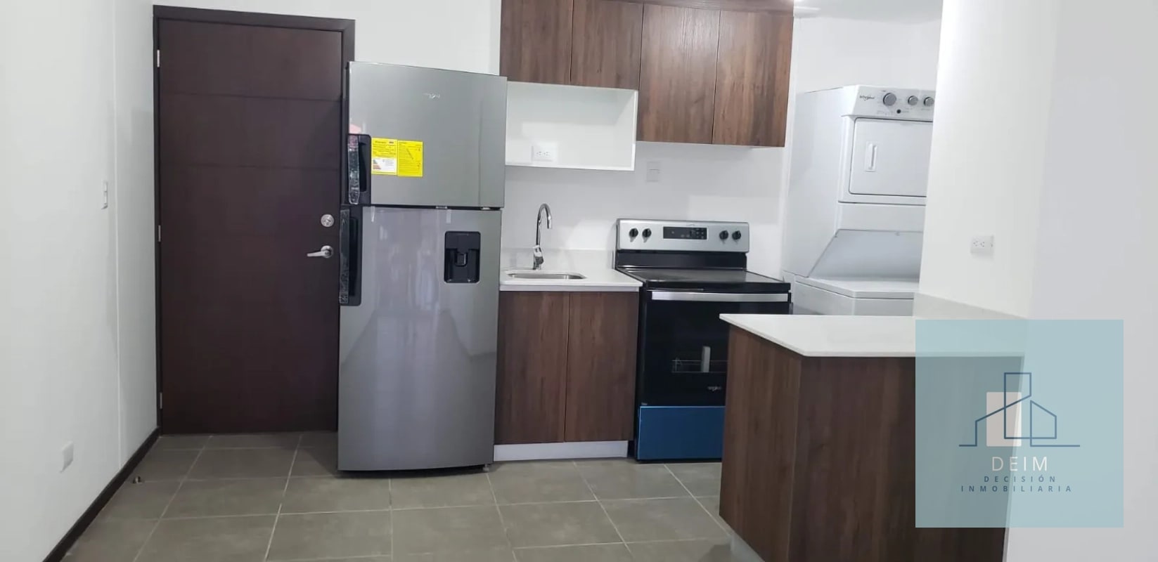 APARTAMENTO EN RENTA ZONA 3 - 7