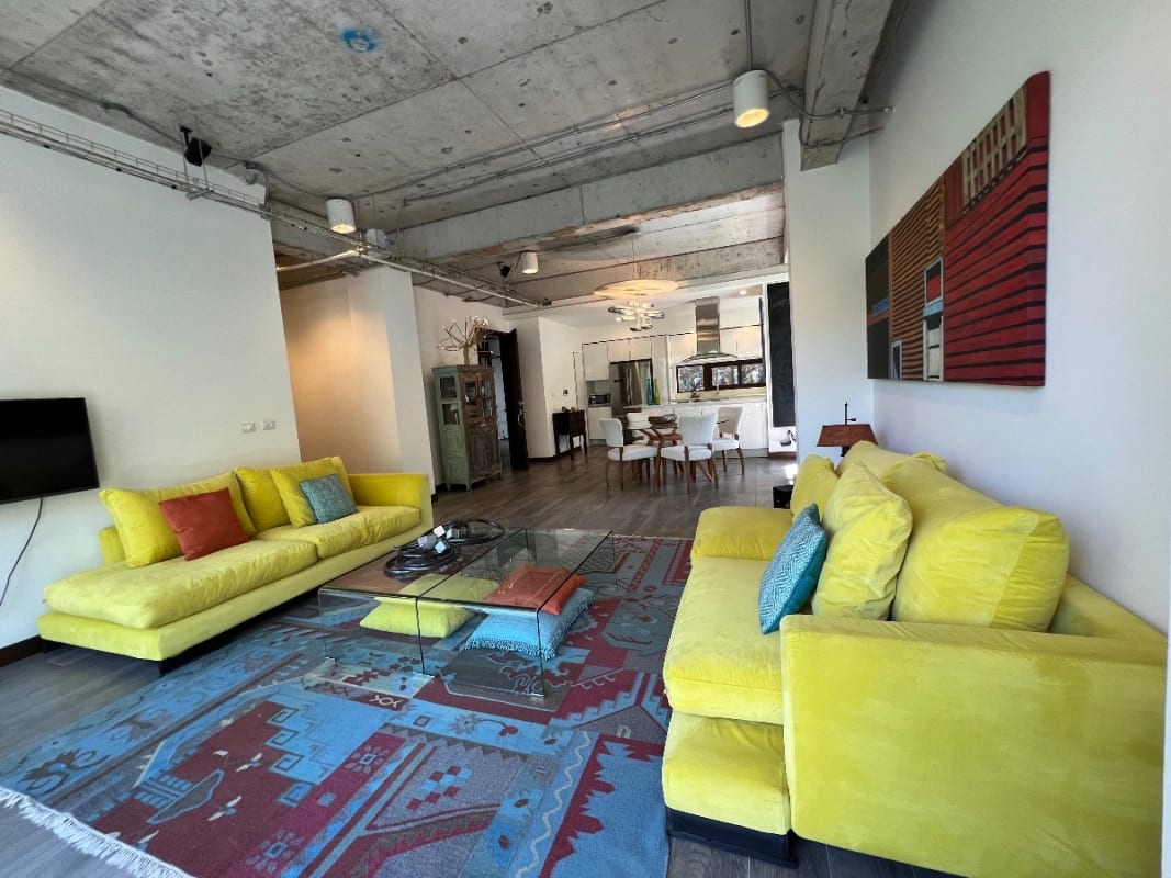 APARTAMENTO RENTA AMUEBLADO ZONA 10 OAKLAND, 2 DORMITORIOS AMPLIOS, DORM DE SERVICIO $2,500 + IVA DISPONIBLE JUNIO 16/26 — Apartamento en Alquiler en Oakland 12-24, Zona 10, Guatemala, Ciudad — foto 3 de 3