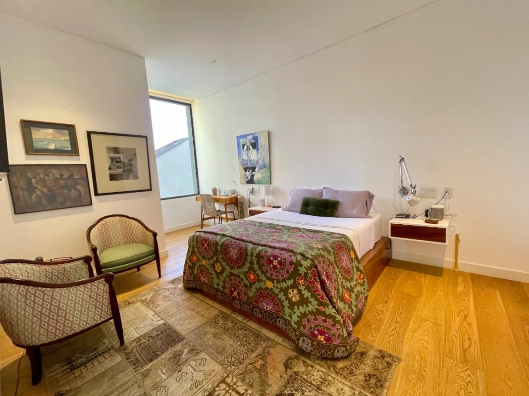 APARTAMENTO VENTA ZONA 10, MARANTA OAKLAND , 2 DORMITORIOS, SALA FAMILIAR, 2 PARQUEOS , BODEGA + DORMITORIO DE SERVICIO $550,000 + IMPUESTOS — Apartamento en Venta en Zona 10, Guatemala, Ciudad — foto 9 de 17