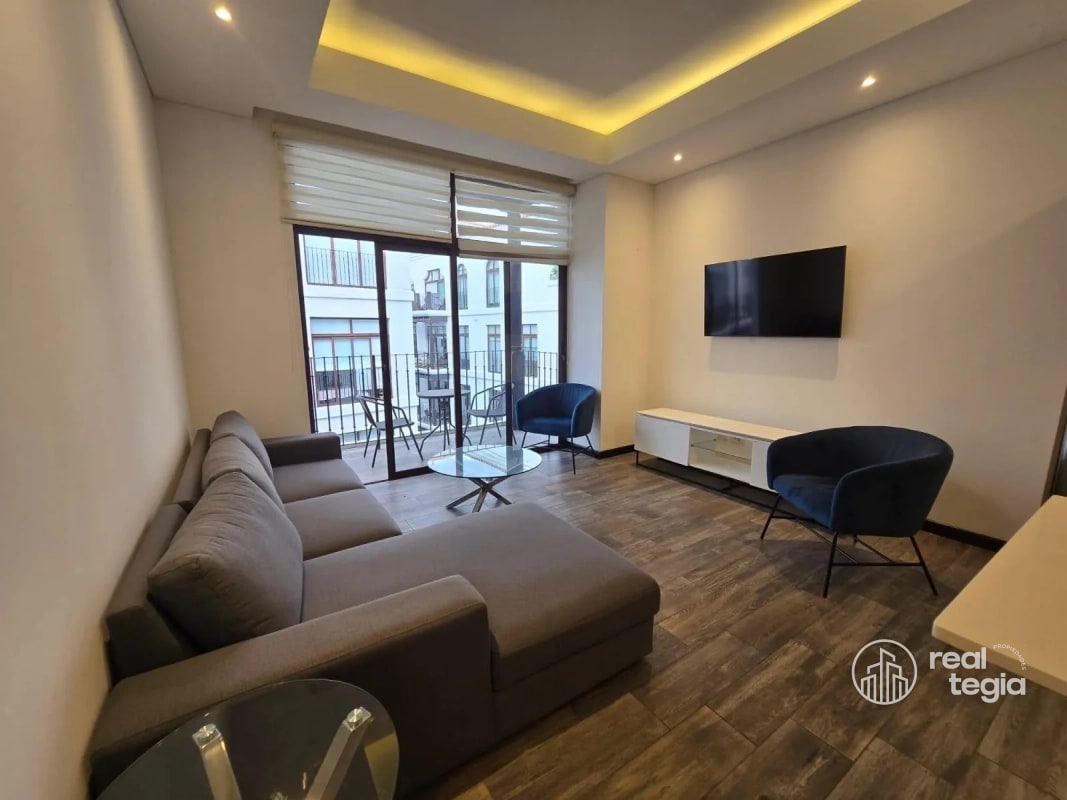 APARTAMENTO EN LIRIOS DE CAYALÁ ZONA 16 - 4