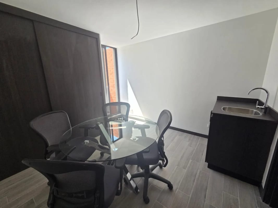 Apartamento para AIRBNB Zona 16 cerca embajada USA — Apartamento en Venta en Zona 16, Guatemala, Ciudad — foto 16 de 16