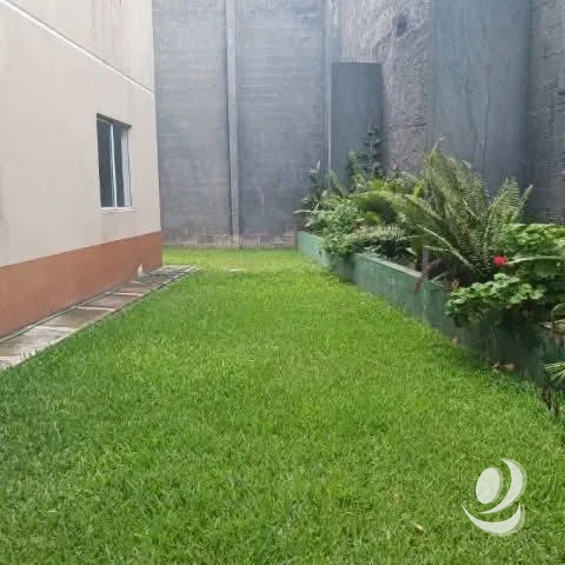 APARTAMENTO EN VENTA CON AMPLIO JARDIN EN TORRES VILLA LINDA ZONA 7 CIUDAD - 1