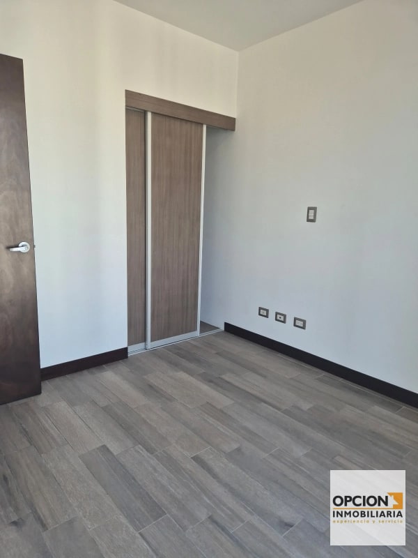 VENDO APARTAMENTO SAN ISIDRO 2021 TORRE 1 - 5