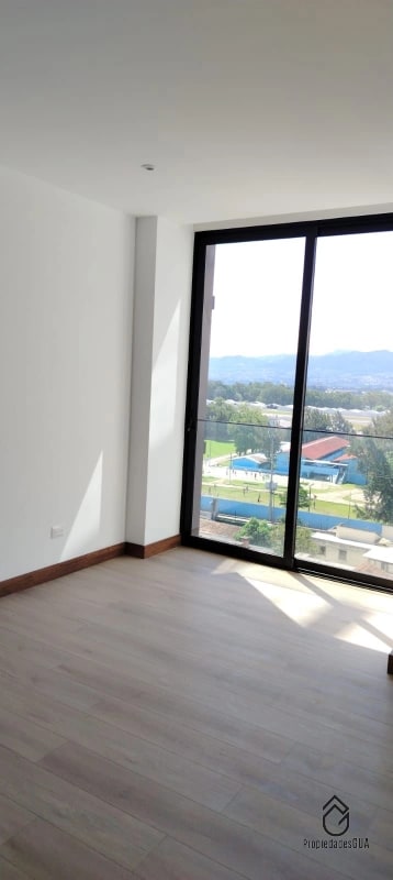 Apartamento en renta en zona 13 - 10