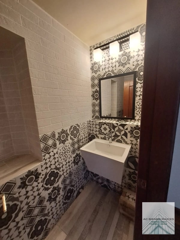 Lujoso apartamento en L Excellence zona 14 - 11
