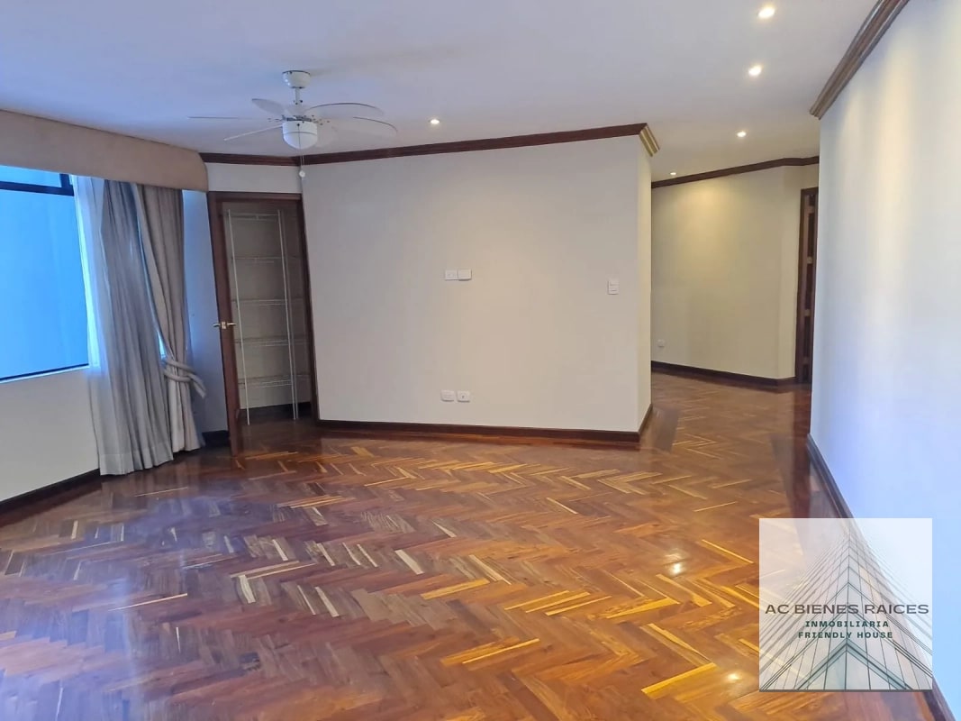 Lujoso apartamento en L Excellence zona 14 - 9