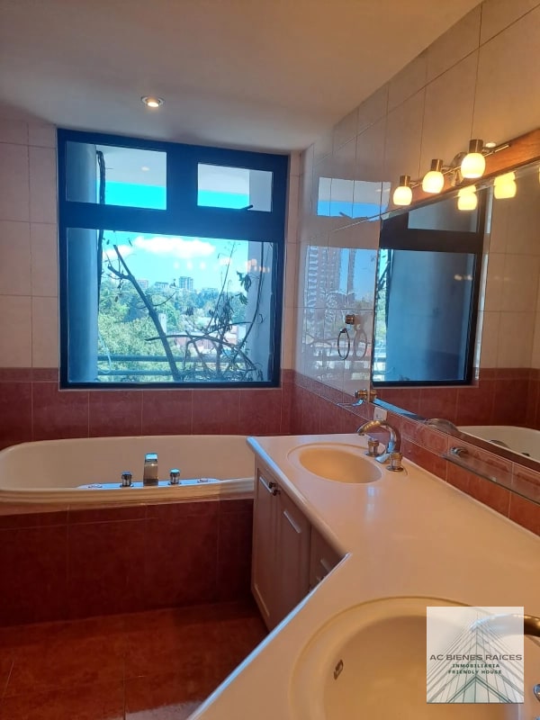 Lujoso apartamento en L Excellence zona 14 - 7