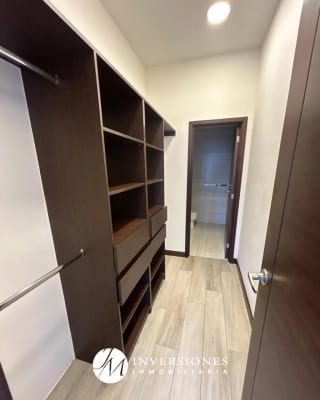Apartamento en renta Con Linea Blanca en zona 14 — Apartamento en Alquiler en Zona 14, Guatemala, Ciudad — miniatura 8 de 17