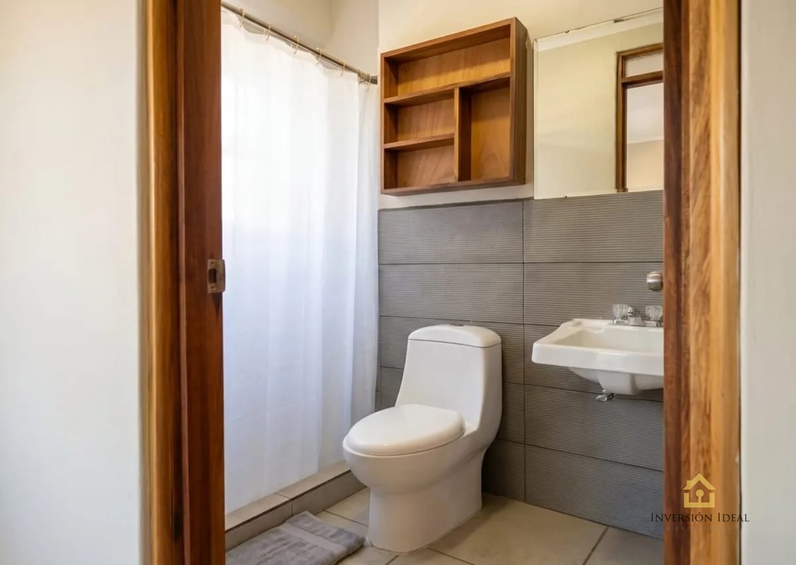 Apartamento en renta Equipado - $850 - Edificio Convista Z.15 - 1 Hab + Cuarto de Servicio - 2