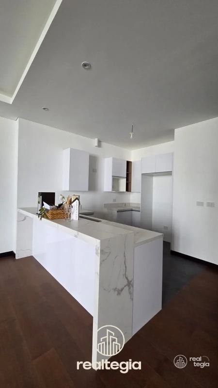 APARTAMENTO EN NOGALES DE CAYALÁ ZONA 16 - 9