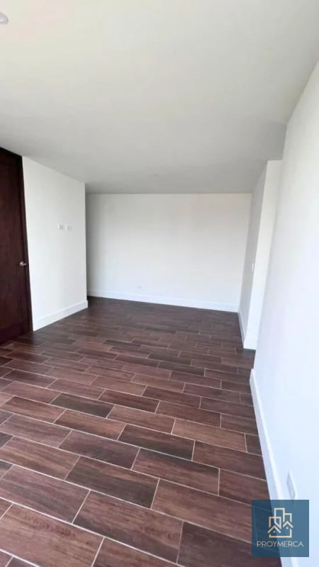 Apartamento en alquiler, Edificio Roselló, Zona 13 - 12