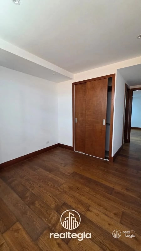 APARTAMENTO VISTA HERMOSA ZONA 15 - 7