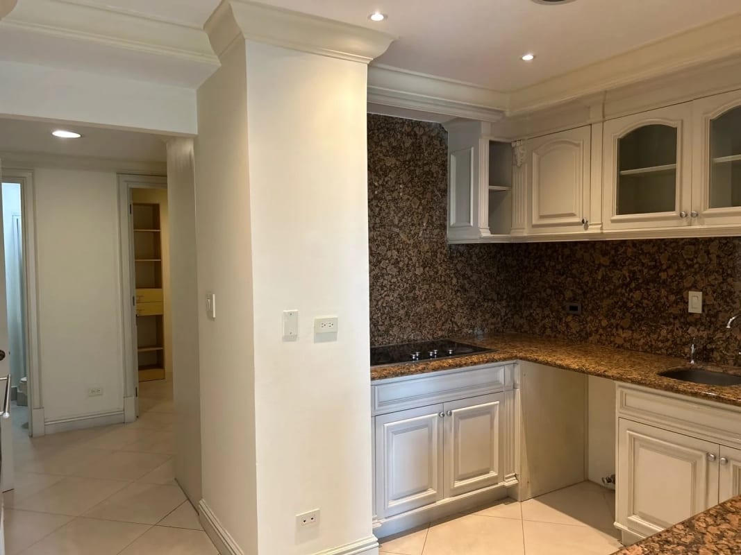 Apartamento en venta, de 2 niveles, Edificio Villa Risho, zona 14 — Apartamento en Venta en Villa Risho, Zona 14, Guatemala, Ciudad — foto 10 de 10