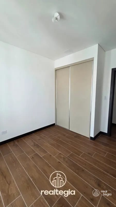 Apartamento Lirios IV de Cayalá Zona 16 — Apartamento en Alquiler en Lirios de Cayalá II, Zona 16, Guatemala, Ciudad — foto 4 de 9