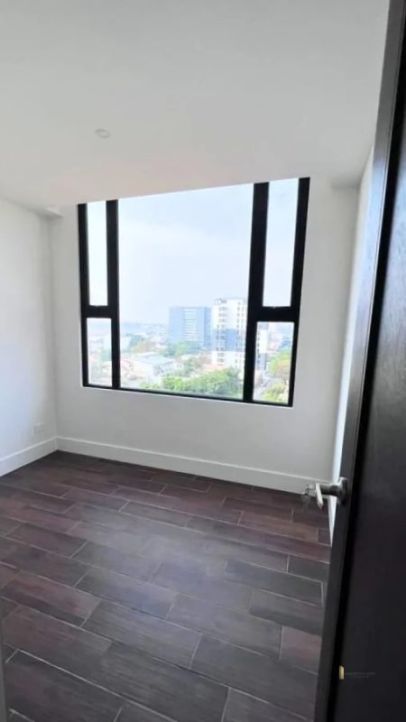 RENTA APARTAMENTO, ZONA 13 Edif. Roselló - 4