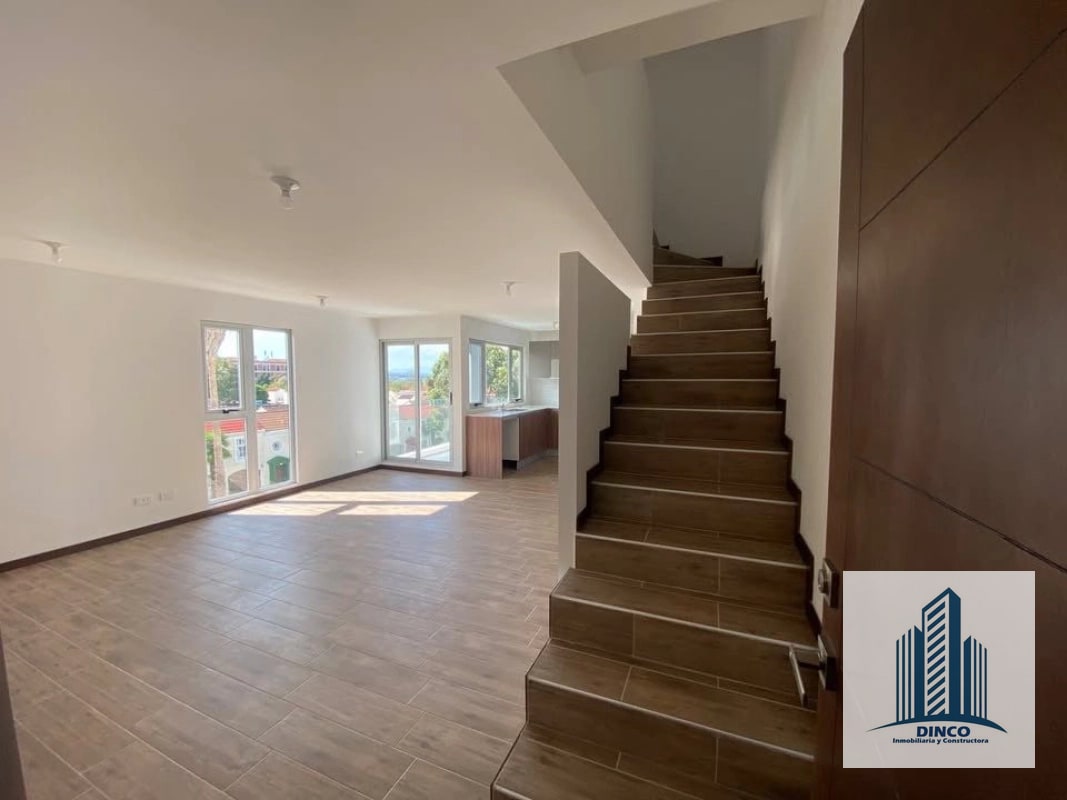 Vendo Apartamento en Edificio Nuvo - El Naranjo - 4