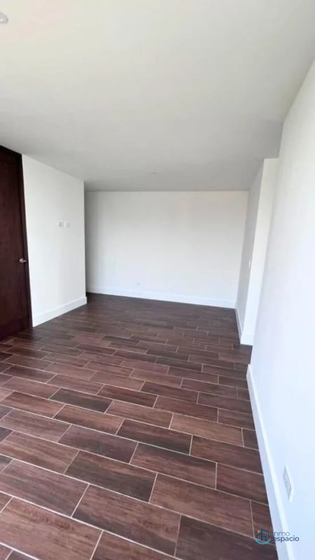 Apartamento en Alquiler – Edificio Roselló Zona 13 - 3