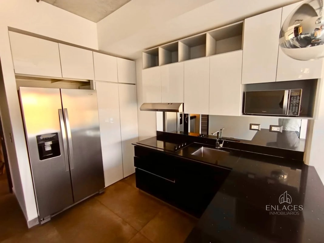 Zona 16 • Apartamento en Renta • Edificio Shift - 14