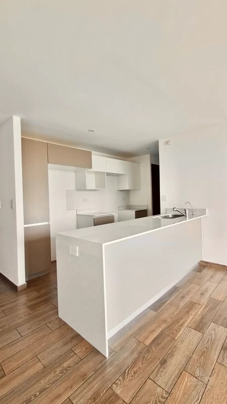 Zona 15 • Apartamento en Renta • Edificio Parque 15 - 14