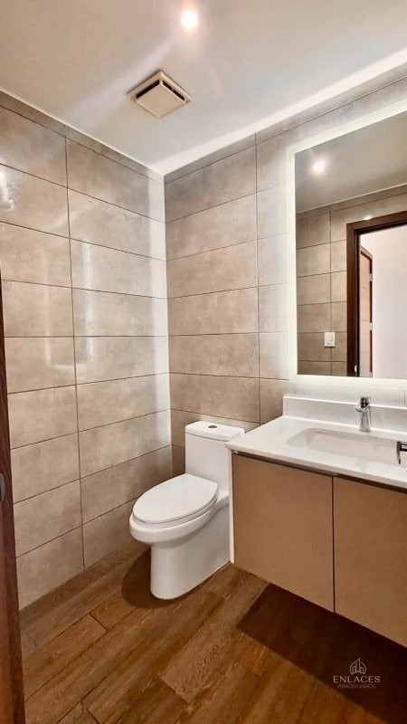 Zona 15 • Apartamento en Renta • Edificio Parque 15 - 10