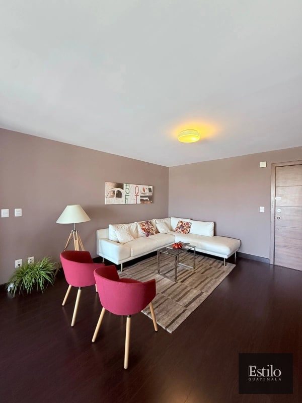 HERMOSO APARTAMENTO AMUEBLADO EN VENTA. ZONA 14 - 5