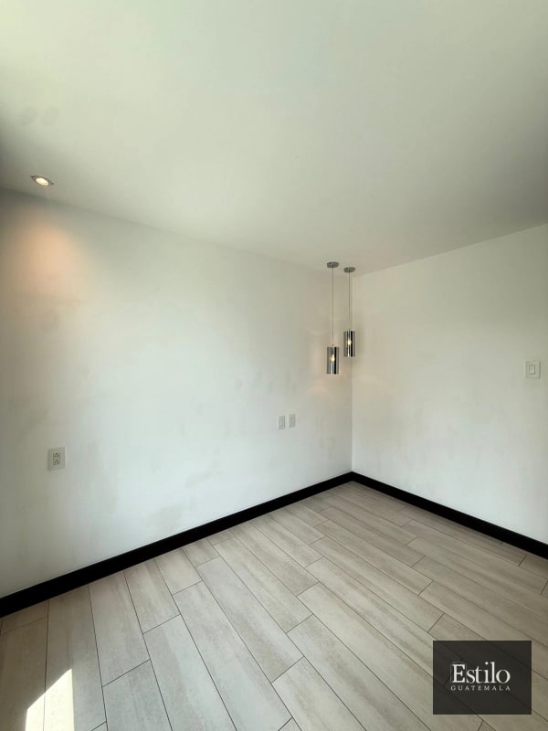 APARTAMENTO EN VENTA ZONA 15 - 7