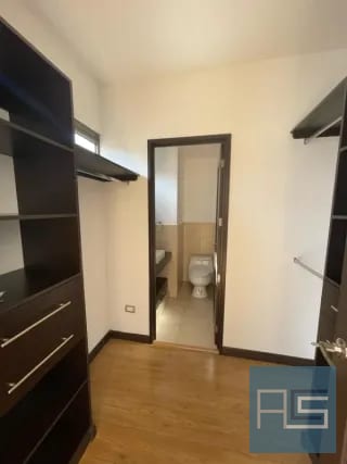 Apto amplio muy iluminado dd 2 habitaciones en venta ZONA 15, VH II — Apartamento en Venta en Torre Verde, Zona 15, Guatemala, Ciudad — miniatura 9 de 16