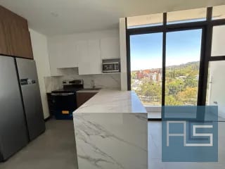 Moderno e iluminado apartamento amueblado en Alquiler para estrenar en Vista Hermosa II — Apartamento en Alquiler en Arles, Zona 15, Guatemala, Ciudad — miniatura 9 de 16
