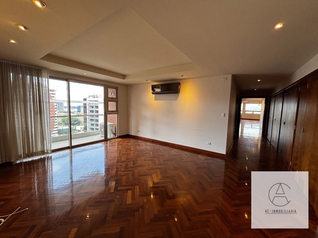 Apartamento amplio en renta , zona 14 - 5