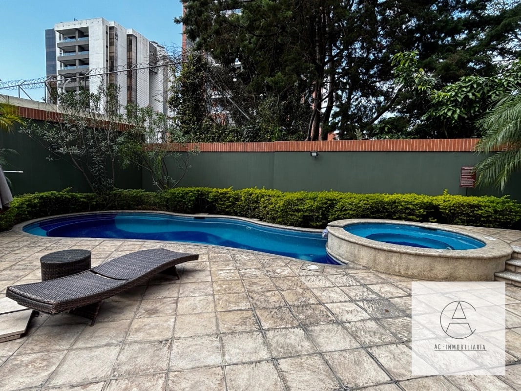 Apartamento amplio en renta , zona 14 - 3