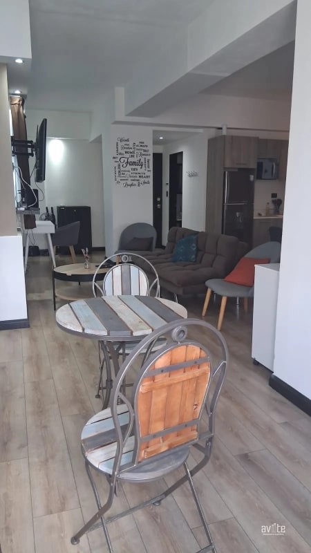 CENTRO VIVO, Zona 1.    Apartamento amplio  $135,000 - 4