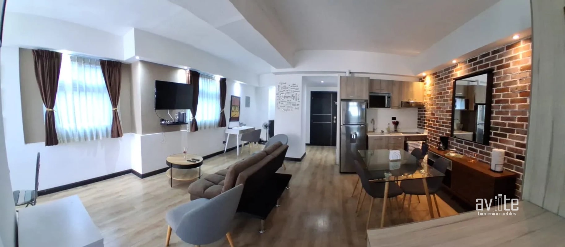 CENTRO VIVO, Zona 1.    Apartamento amplio  $135,000 - 3