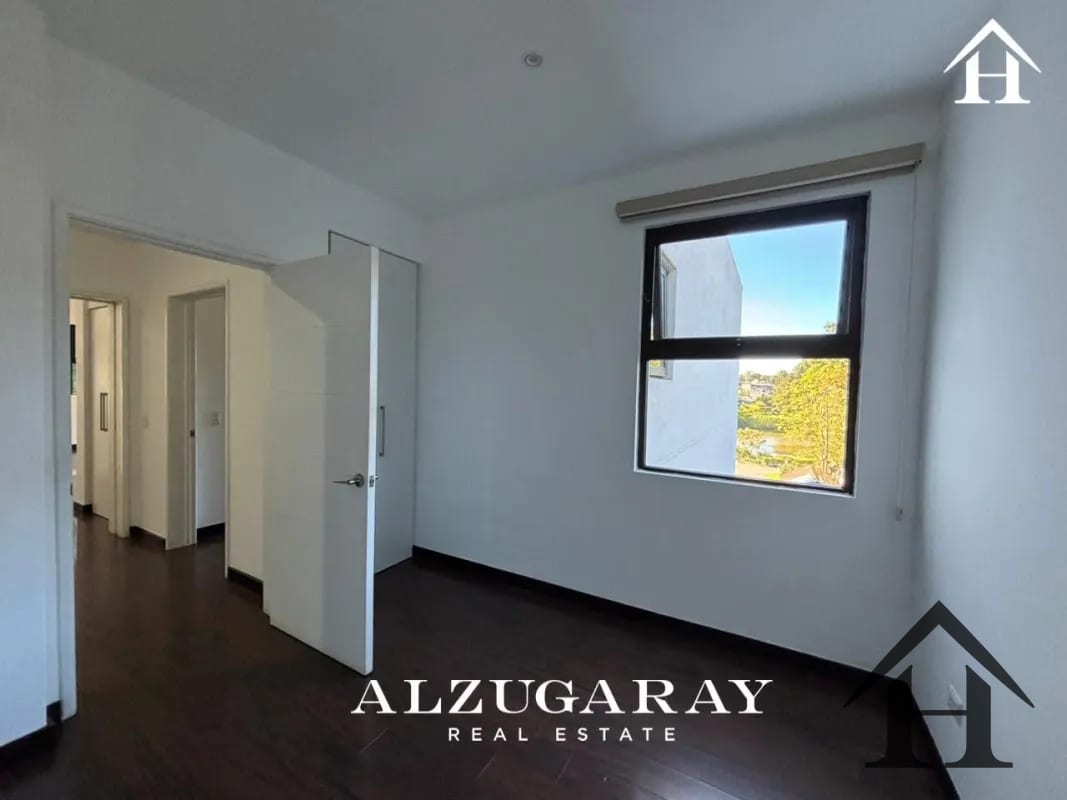 apartamento con terraza Laguna Del Bosque Santa Catarina Pinula — Apartamento en Venta en Santa Catarina Pinula, Guatemala, Ciudad — foto 3 de 9