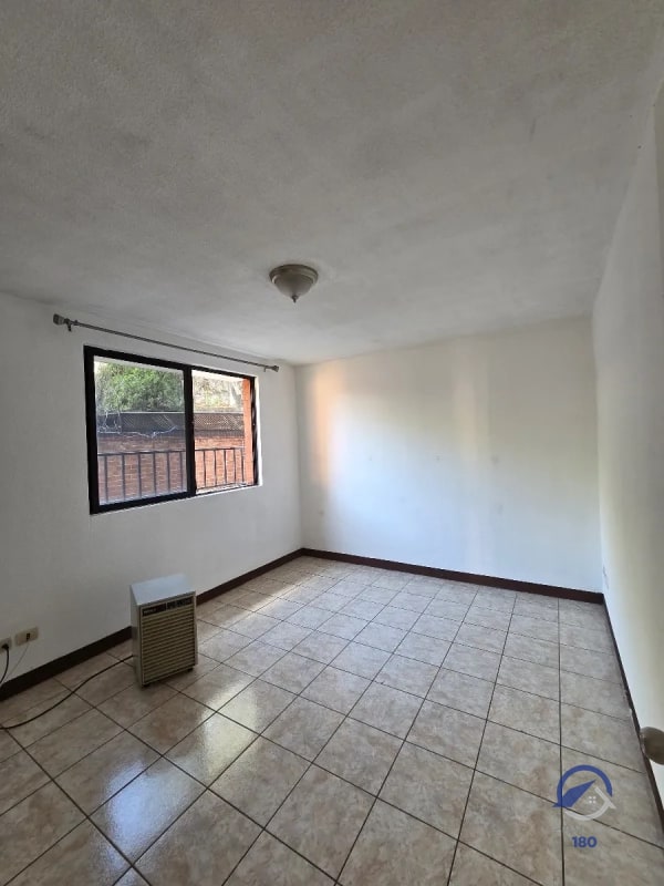 Amplio apartamento en renta en Balcones de Las Charcas, zona 11 - 6