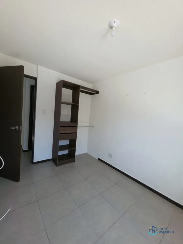 Apartamento en Venta – Parque San Ángel, Zona 2 - 12