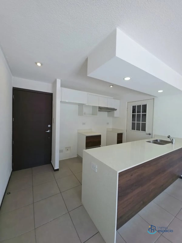 Apartamento en Venta – Parque San Ángel, Zona 2 - 10