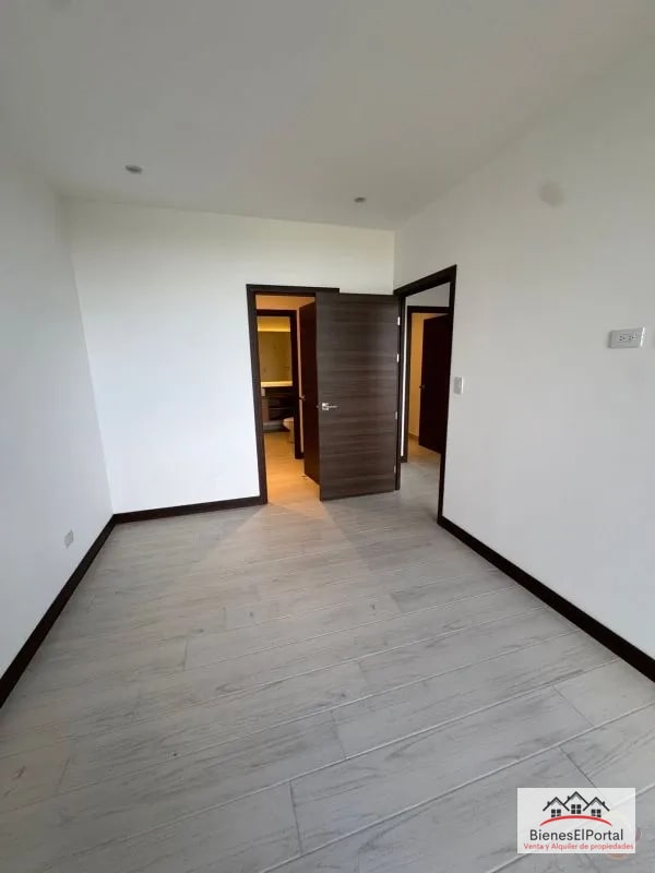 Apartamento en Edificio Spazio Residencias Zona 15 - 2