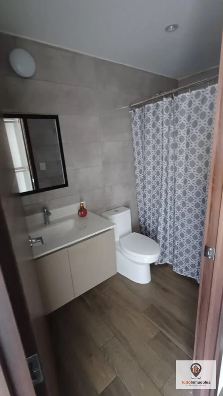 Apartamento en Renta en Parque 15 - 11