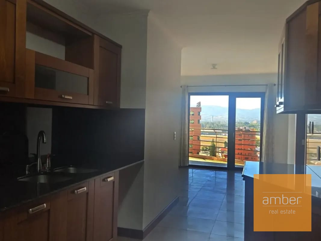 Apartamento en Tadeus, zona 14 — Apartamento en Alquiler en Tadeus, Zona 14, Guatemala, Ciudad — foto 10 de 11