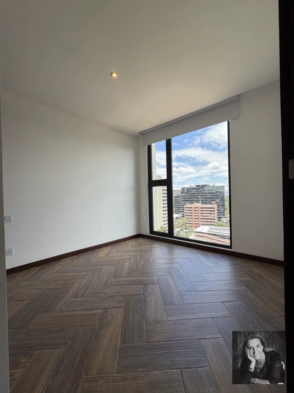 Apartamento en Venta en Edificio Zona 10 | 3 Habitaciones | 130 m² - 11