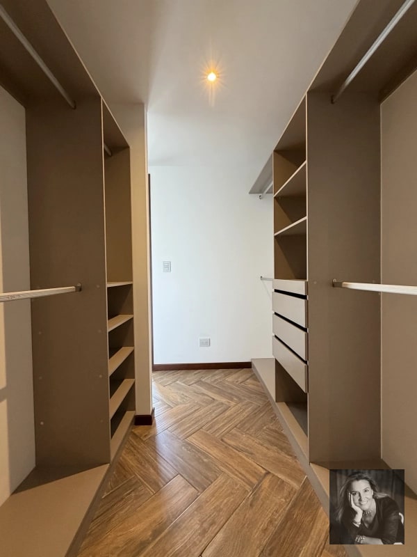 Apartamento en Venta en Edificio Zona 10 | 3 Habitaciones | 130 m² - 6